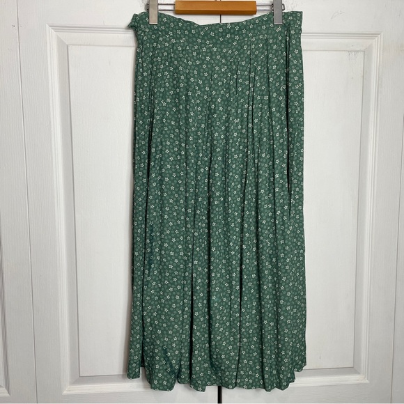 LAURA ASHLEY Pleated Maxi Skirt - Picture 3 of 15